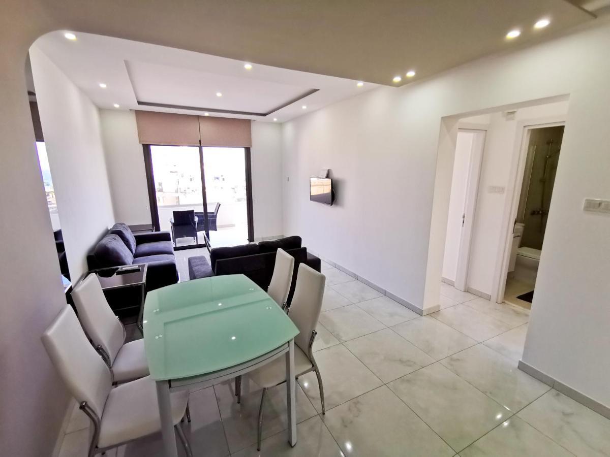 Sunny Daze Seaview Apartment Larnaca Exterior foto
