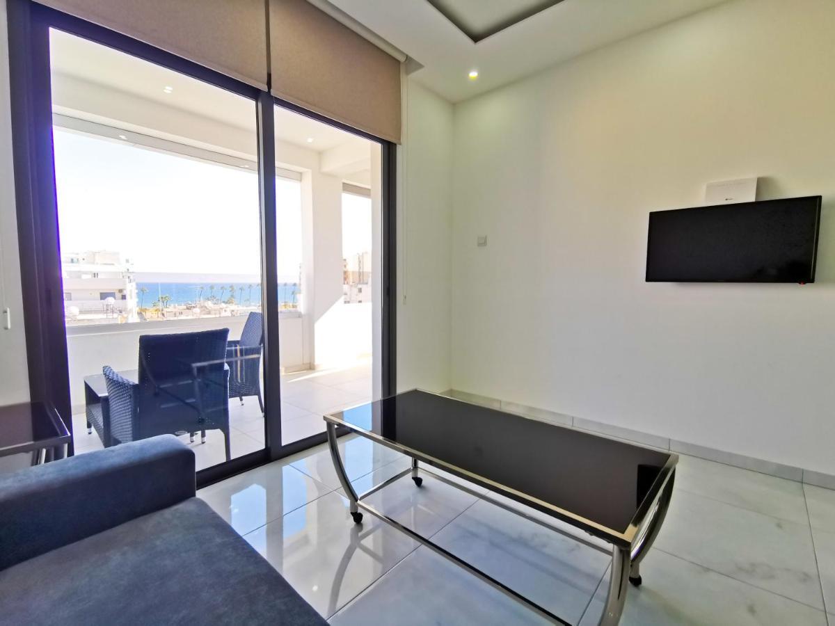 Sunny Daze Seaview Apartment Larnaca Exterior foto